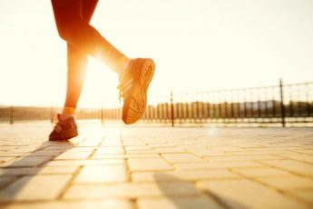 tips to avoid a stitch when running